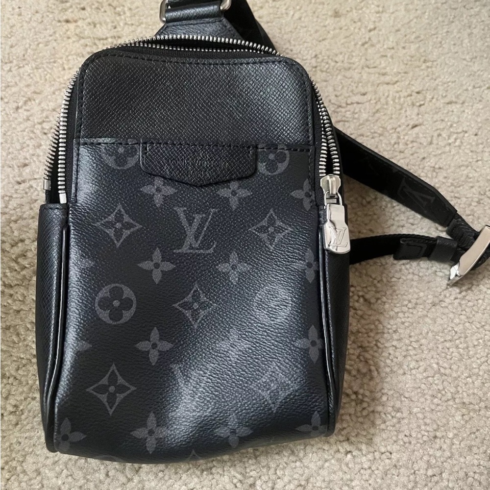 Louis Vuitton Taigarama Outdoor Slingbag